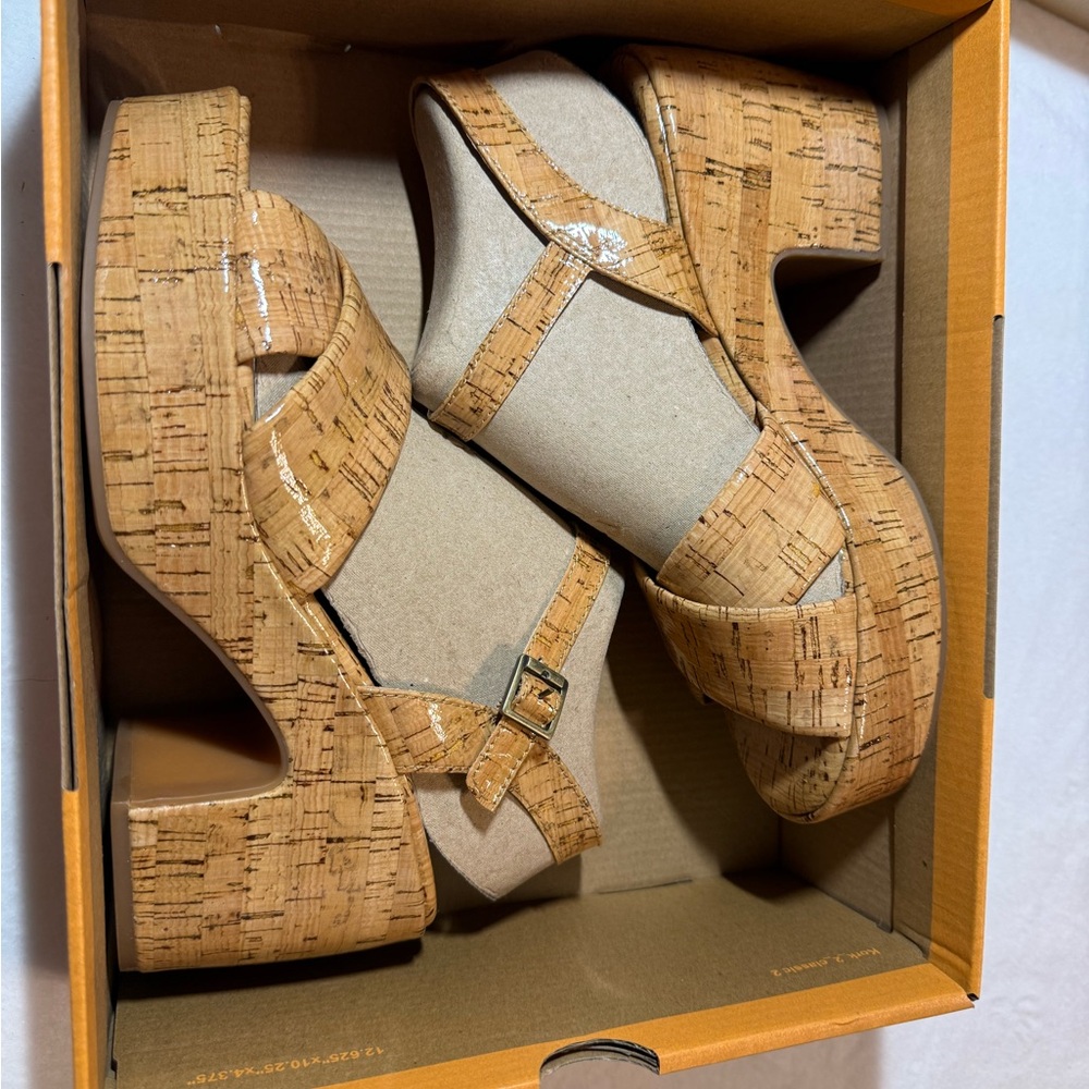 Korks Women's Calda Platform Comfort Sandals. Size 8 - Picture 7 of 9